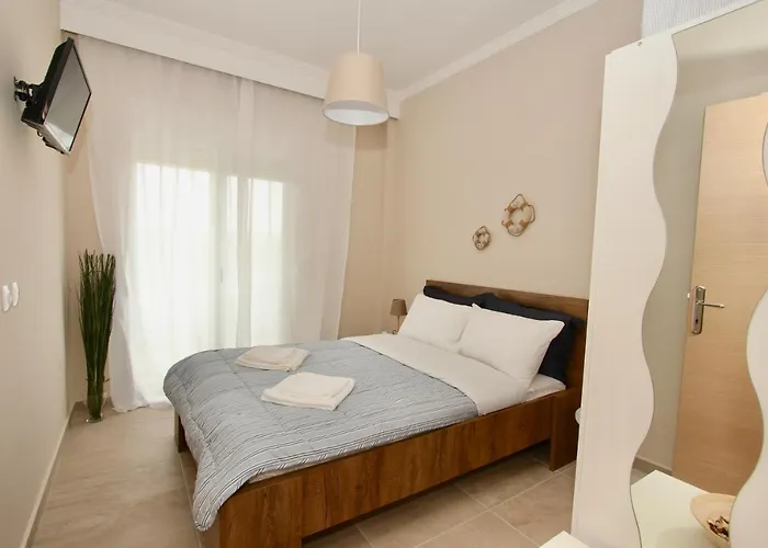Lovely Apartment By The Sea.....