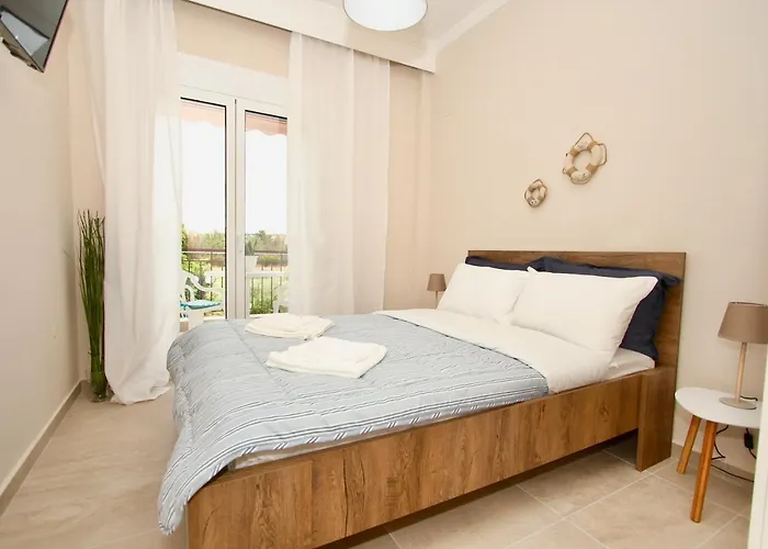 Lovely Apartment By The Sea.....