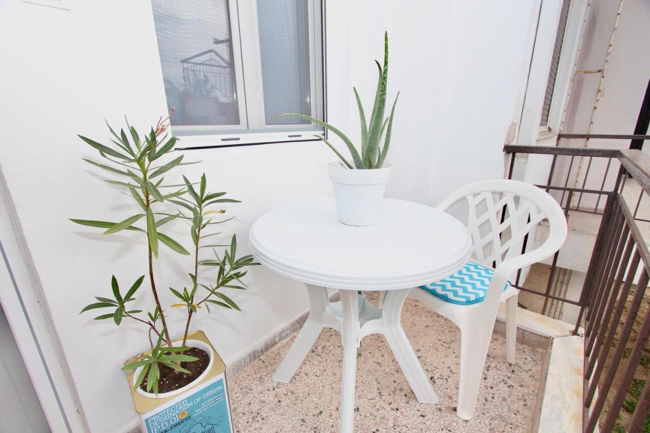 Lovely By The Sea..... Apartment